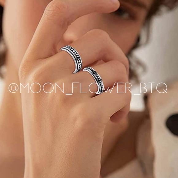 Moon Phase Anxiety Fidget Spinner Ring - Picture 4 of 12